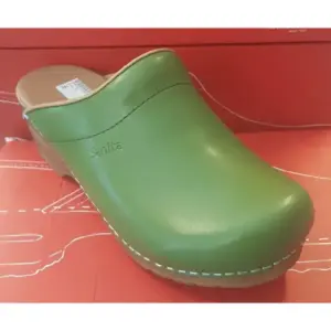 Groen Sanita Traesko