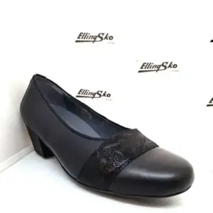 WALDLAUFER 670511 BRED PUMP Dame
