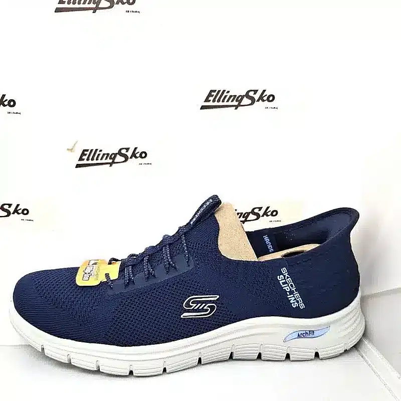 SKECHERS SLIP INN ARCH FIT 104