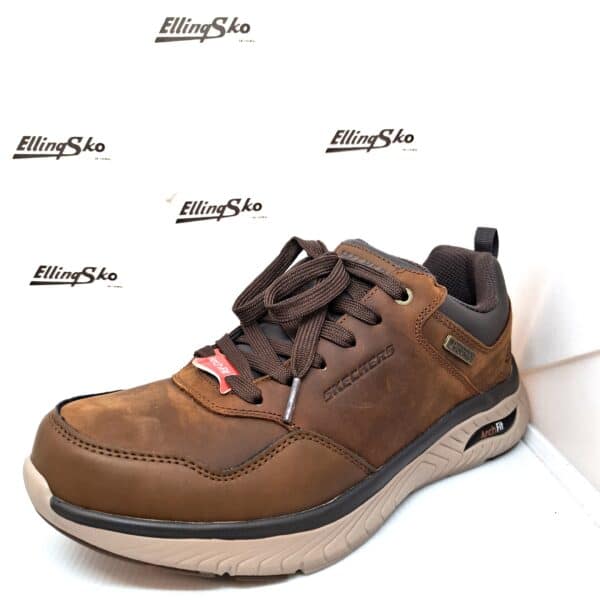 SKECHERS  ARCH FIT CROSSER Her