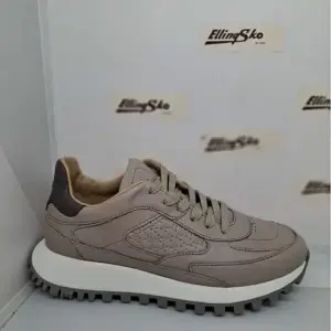 LLOYD Stella dame sneaker i skind
